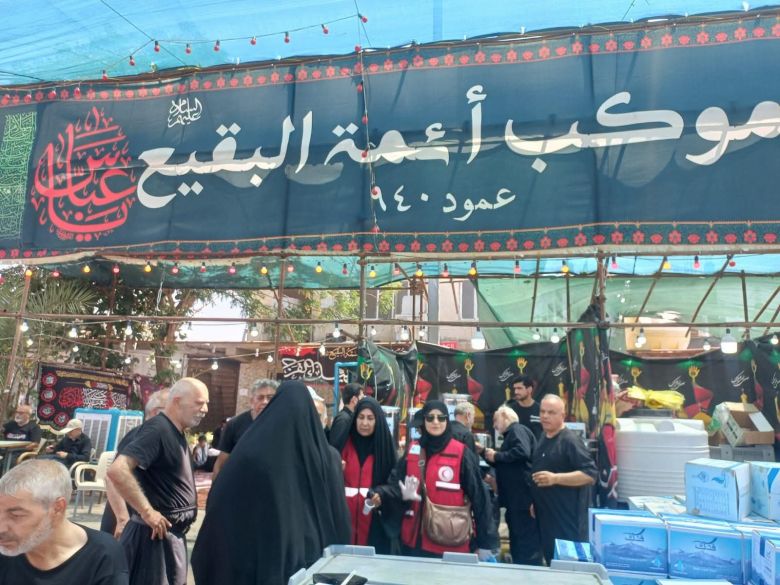 بمشاركة متطوعيه.. جمعية الهلال الأحمر ينظم حملة توعوية واسعة في كربلاء المقدسة